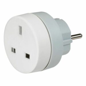 PRIX TUNISIE Adaptateur Prise LEGRAND 2P+T BS/FICHE FR-SC - (050383)  Nombre de prise: 1  Tension: 230V  Courant nominal : 16A  Température de fonctionnement: -10-40 °C  Adaptateur de voyage, pour brancher un appareil de type smartphone ou appareil photo sur une prise de standard électrique différent  Dimensions: 56 × 56 ×67.7 mm Couleur: Blanc.